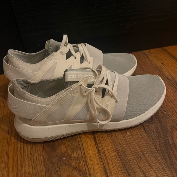 Adidas Women’s Tubular Viral W Sneakers - Picture 2 of 4